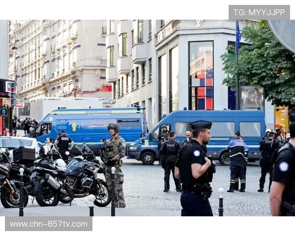 拜仁谴责巴黎警方临时安保举措突然而不可接受