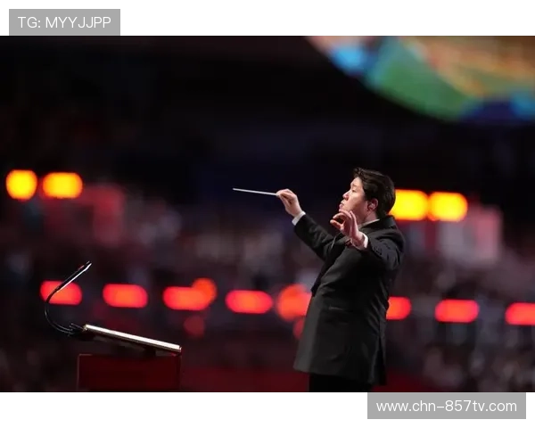 机器人敲响青铜编钟，科技与传统文化在全运会开幕式交汇