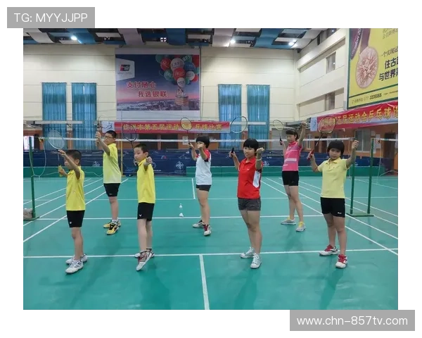 小球迷睡梦中握紧羽毛球拍,父亲背影成社交媒体热门话题 小球迷睡梦中握紧羽毛球拍,父亲背影成社交媒体热门话题