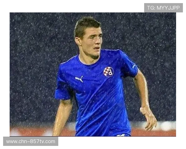 迪马特奥盛赞埃斯特旺，称其成熟度超出预期