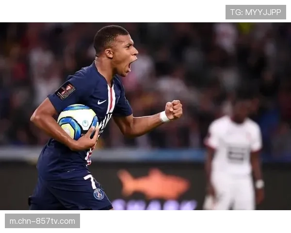 法国业余裁判培养计划启动，执法水平提升获法甲借鉴